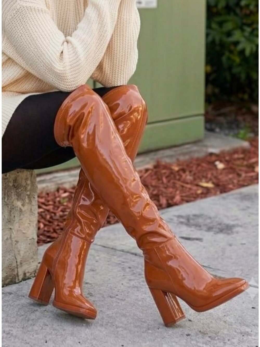 High-Gloss Brown Knee-High Boots With Block Heel Side Zipper And Square Toe Desi